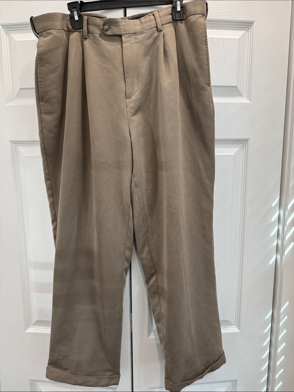 Croft & Barrow Mens Dress Slacks Tan Pants Fall 36x30 Pleated Cuff Hem